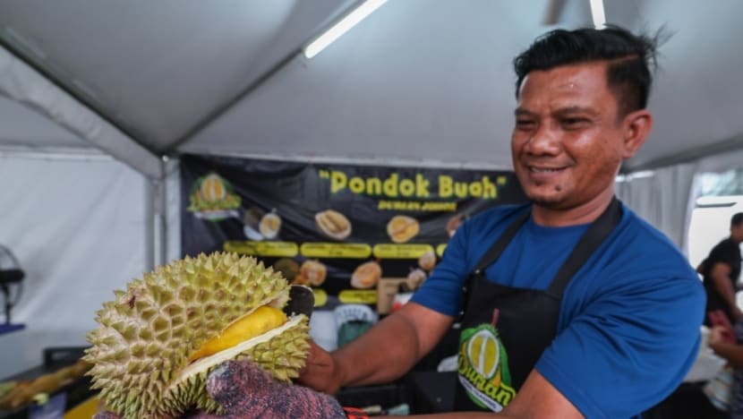 Durian 'Musang King' berharga RM25 jadi rebutan di karnival buah Johor