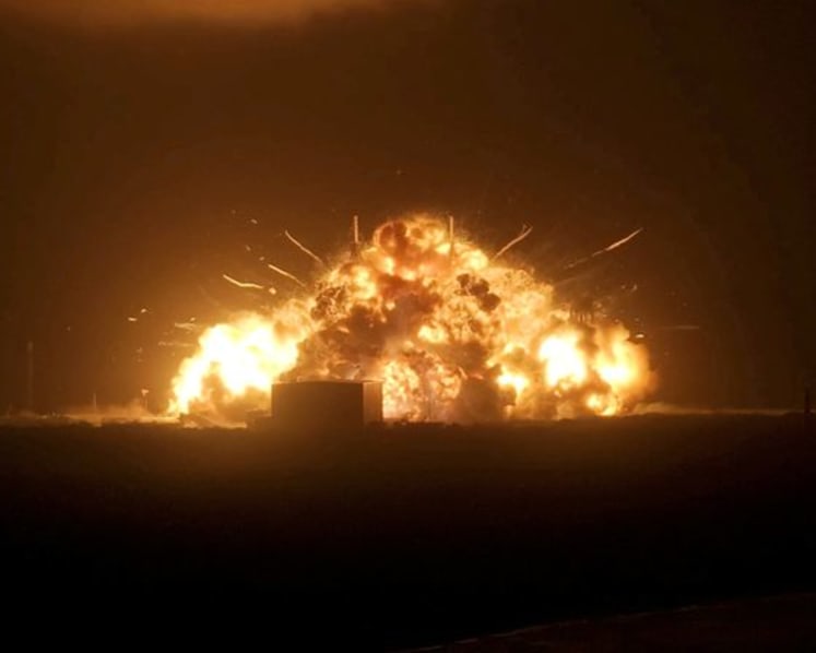 Blue Origin zeroes in on rocket engine issue as source of New Glenn explosion