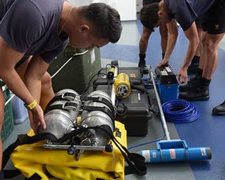MV Swift Rescue to reach AirAsia crash site on Jan 1