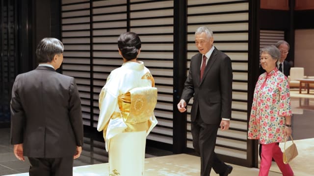 李总理伉俪与日本天皇皇后共进午茶