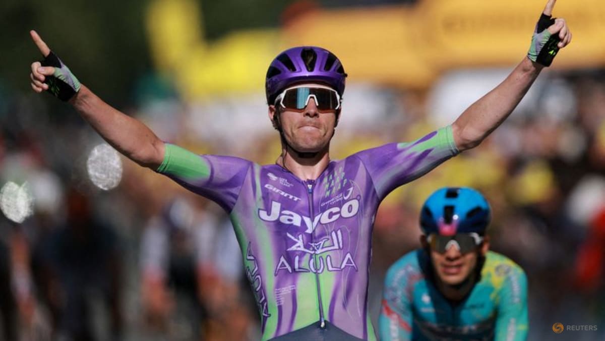 Mauro Schmid wins Tour de France stage 13 as Pogacar stays in yellow