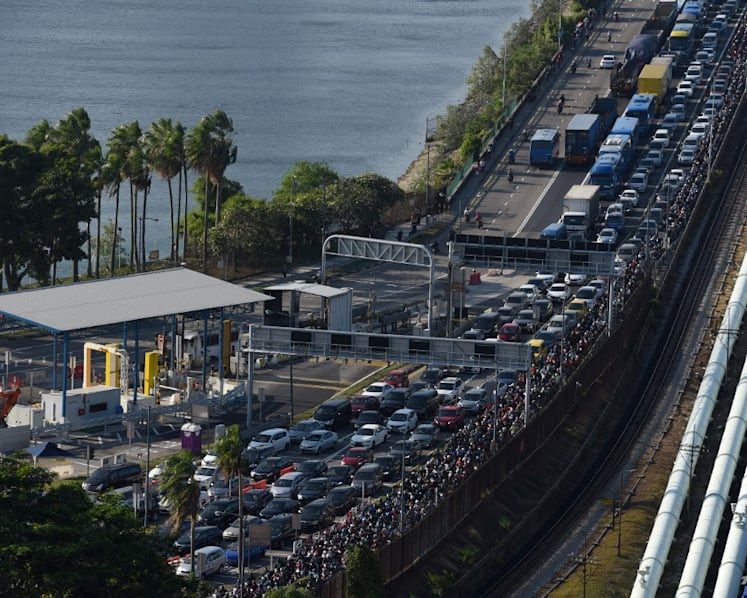 Heavy traffic expected at land checkpoints during upcoming Qing Ming festival and Good Friday weekend