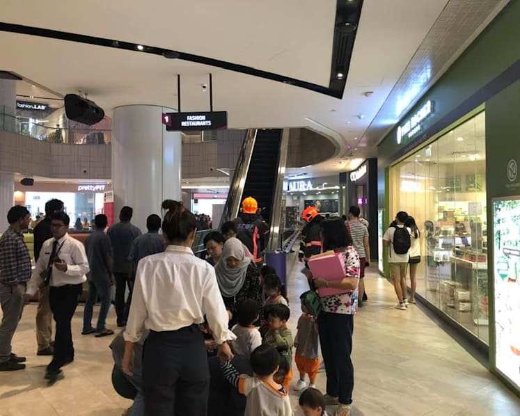 Fire breaks out at food court in Century Square mall, 4,000 people evacuated
