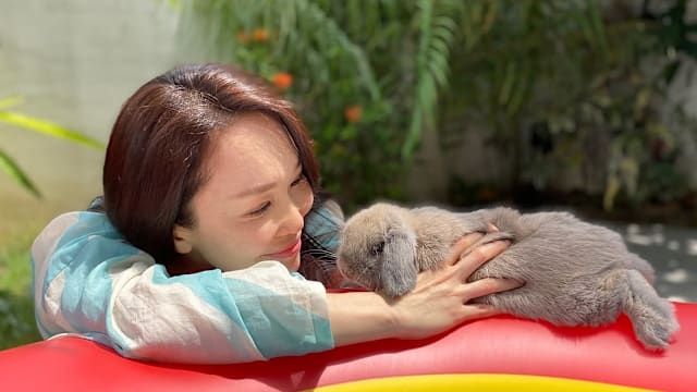 范文芳悼爱兔离世：谢谢你当Zed的妹妹将近6年
