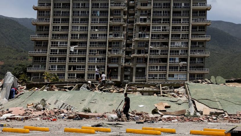 Death toll from Venezuela earthquakes more than doubles to 589 with thousands missing