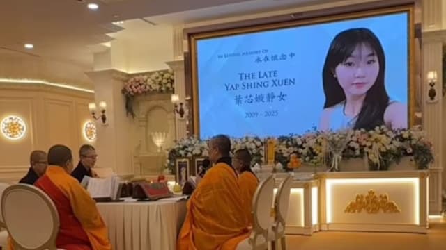 马国校园凶杀案 死者母亲：女儿生前善良自律