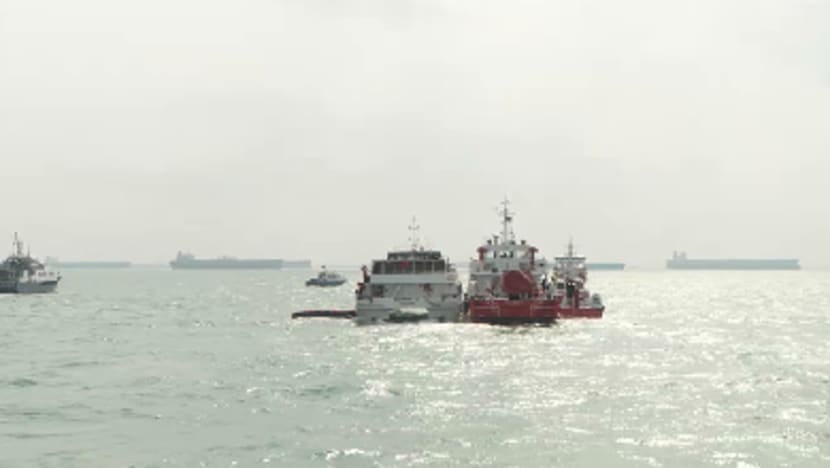 Latihan kecemasan di Terminal Feri Serantau Harbourfront