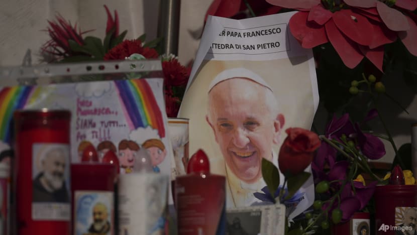 Pope Francis remains critical and has 'slight' kidney issue, Vatican says Pope Francis remains critical and has 'slight' kidney issue, Vatican says