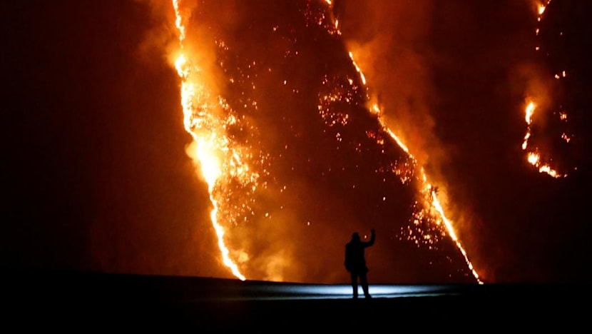 Kebakaran hebat Bromo mulai padam, tembus ribuan hektar