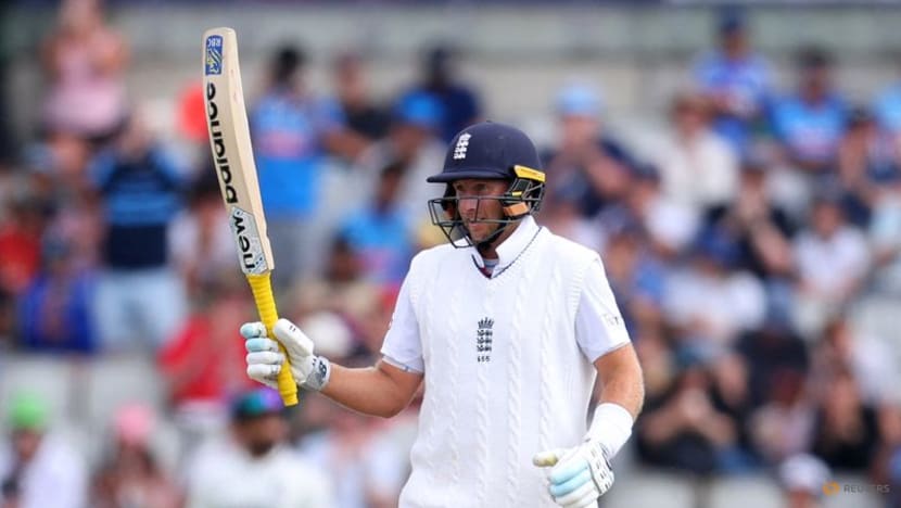 Record-breaking Root puts England in control and in sight of series win