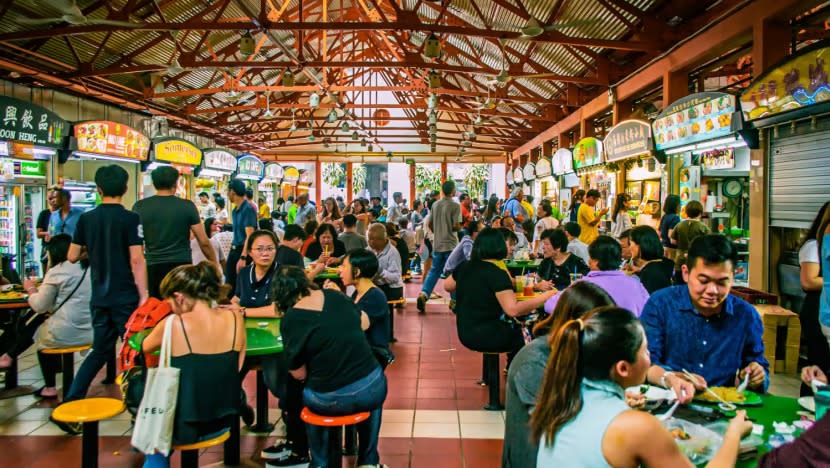 Bukan mudah untuk dapatkan pekerja hijrahan fasih berbahasa Inggeris bagi peranan berurusan dengan pelanggan