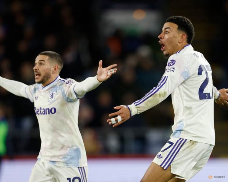 Arsenal get title boost as Man City and Villa both drop points