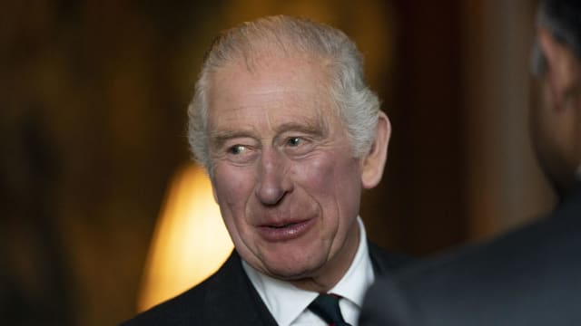 英国国王查尔斯三世定明年5月加冕