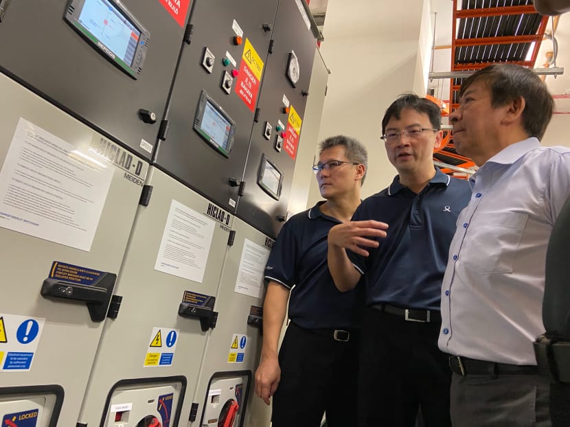 Transport Minister Khaw Boon Wan looks at the recently renewed power systems at Bukit Batok MRT Station. Transport Minister Khaw Boon Wan looks at the recently renewed power systems at Bukit Batok MRT Station.