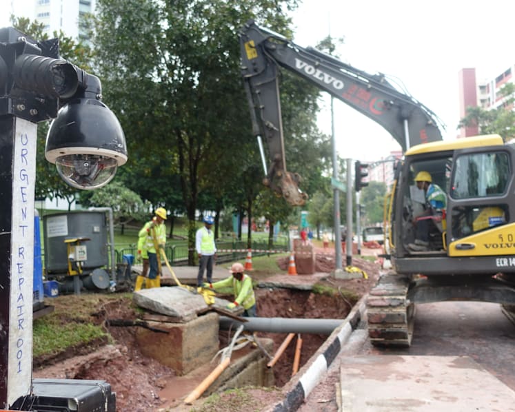 Repair works on Bukit Batok burst pipe to complete by Friday; one lane remains closed