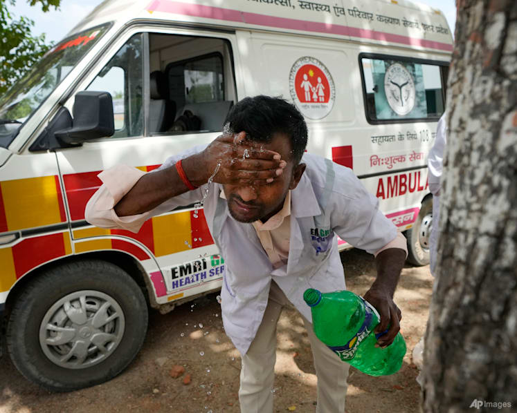 Ambulance crews in rural India witness toll of deadly summer heat