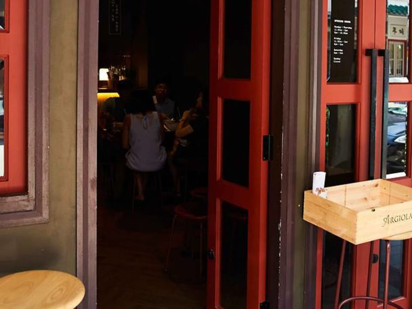 Tasty Mod Chinese Noodles And Dumplings From Just $5 At Hip Amoy Street Restaurant