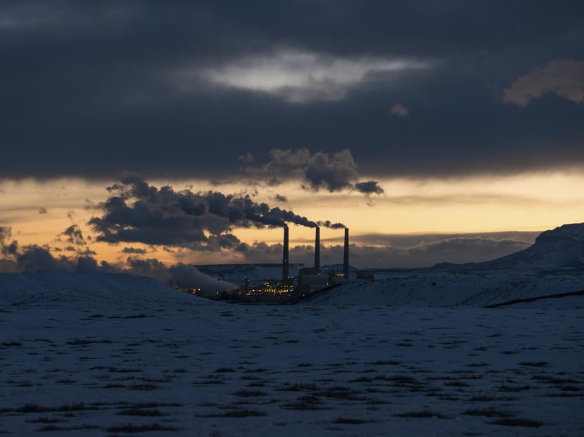 A coal power plant in Utah, United States. "A global phase-out of coal for electricity is the single most important step toward achieving the 1.5℃ warming limit," says the author. A coal power plant in Utah, United States. "A global phase-out of coal for electricity is the single most important step toward achieving the 1.5℃ warming limit," says the author.
