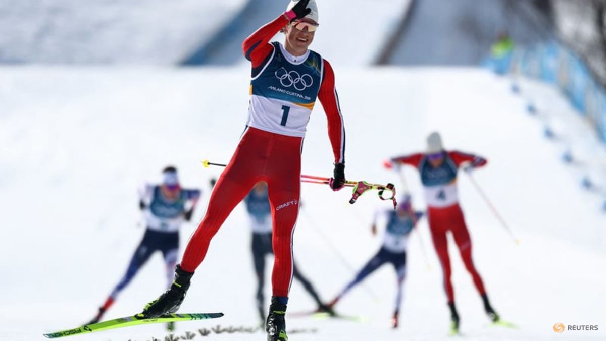 Crosscountry-Norway's Klaebo wins gold in men's skiathlon after explosive finish