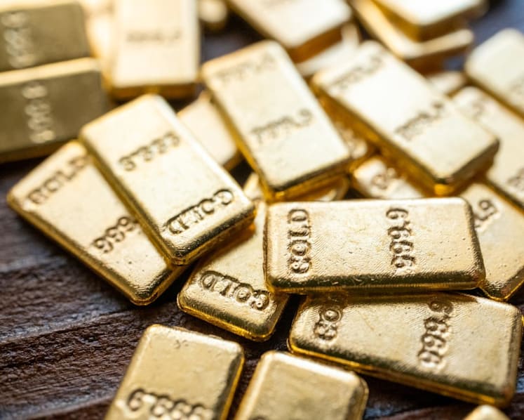 2 Malaysians to be charged after woman duped of 8.6kg of gold in impersonation scam