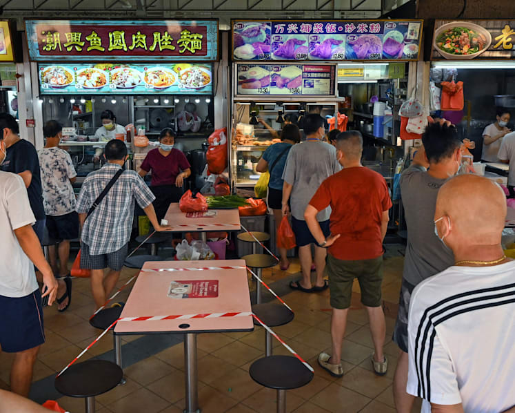 'Selective' checks on Covid-19 vaccination status to be conducted at hawker centres, coffee shops