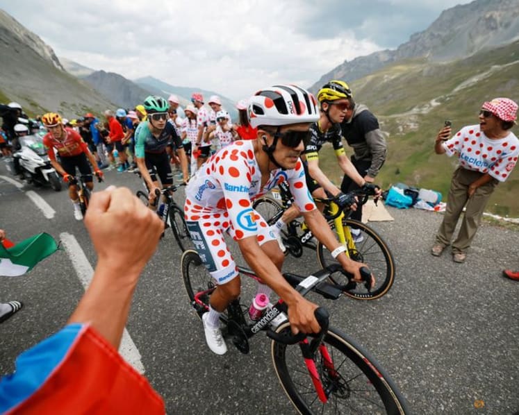 Ecuadorian Carapaz wins 20th stage of Tour de France