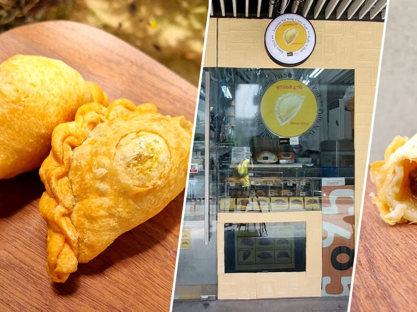 The shop boss, a former IT professional, serves both fried and baked curry puffs.
