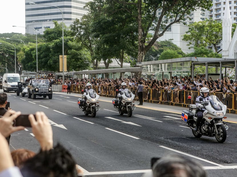 Loyal staff give Mr Lee Kuan Yew final send-off