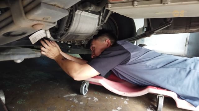 前线追踪 | 蓝领工作难取代 “所学永远属于自己”