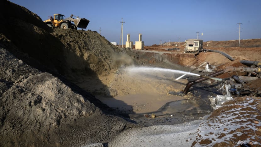 Trump says US will sign Ukraine minerals deal soon, peace efforts going 'pretty well'