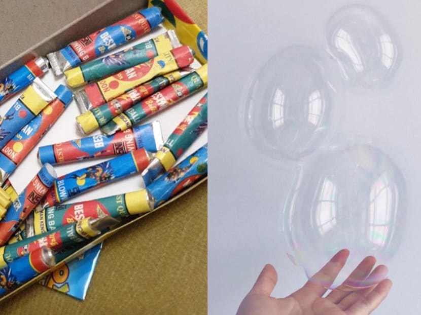 Remember this plastic balloon toy from your childhood? What is it made of? Is it safe for kids? Remember this plastic balloon toy from your childhood? What is it made of? Is it safe for kids?