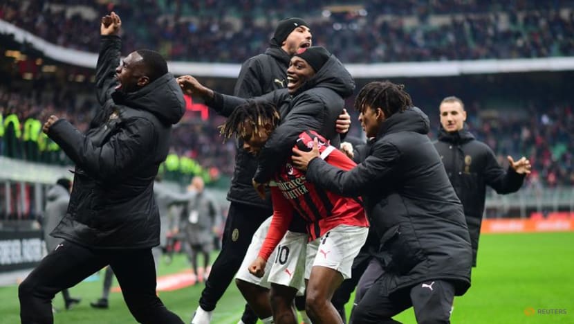 Late goals snatch 3-2 win for Milan over Parma