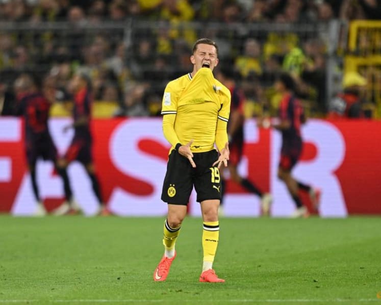 Bayern battle past Dortmund 2-1 to win German Supercup