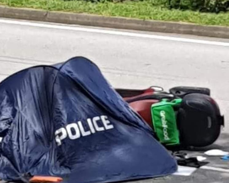GrabFood delivery rider killed on the road along Gambas Avenue in Sembawang