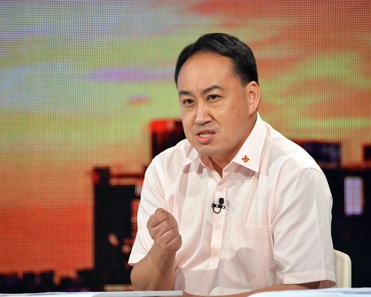 Chinese businessman withdraws bankruptcy application against Lim Tean