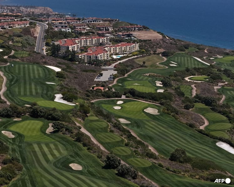 Armed man arrested at Trump LA golf course before president's visit