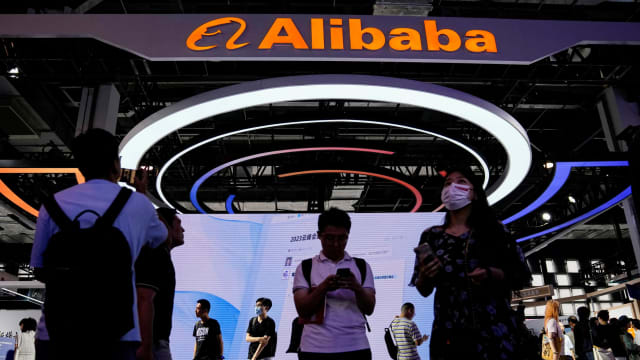 阿里新版AI接力登场 号称表现优于DeepSeek