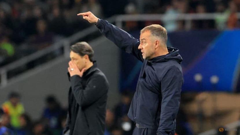 Barcelona coach Flick urges players to keep focus after 4-0 lead against Dortmund