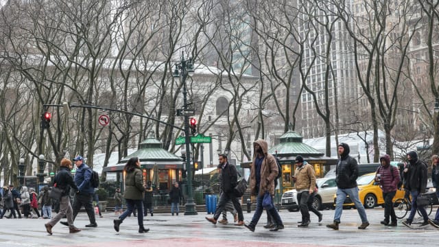 受冬季风暴影响 美国部分地区降雪量可高达20公分