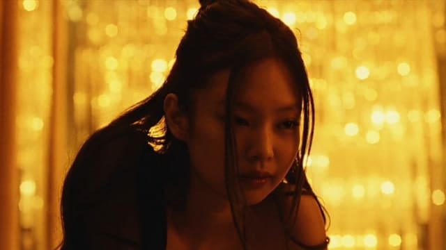 “她做爱比我厉害吗？”　 Jennie新剧入骨台词掀热议