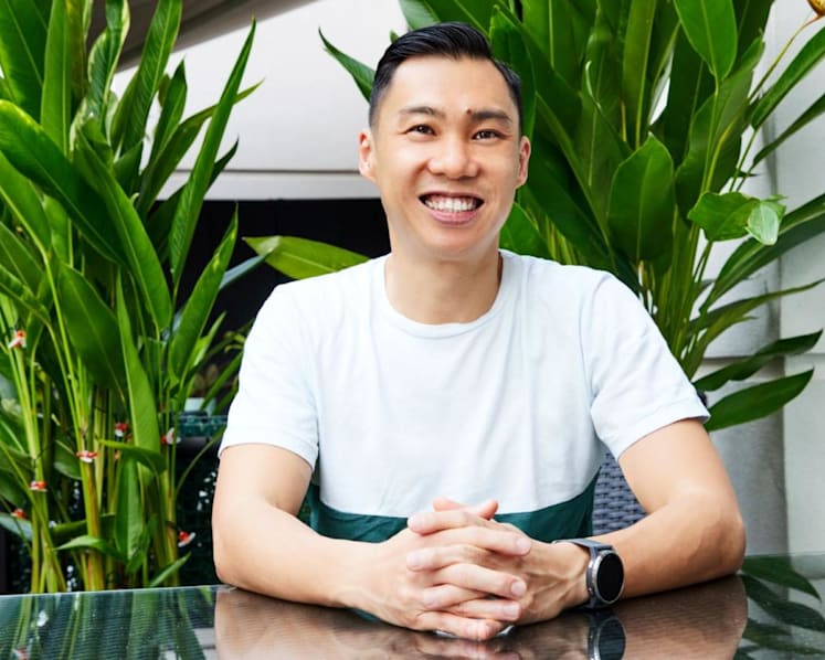 From management to digital marketing and robotics, he discovered new relevance in his work through upskilling