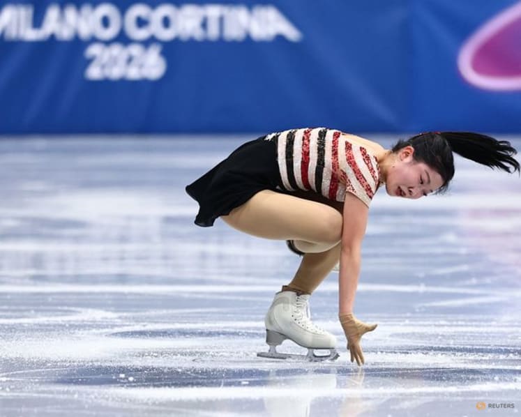 Figure skating-Japanese teenager Nakai surges into lead in Milan