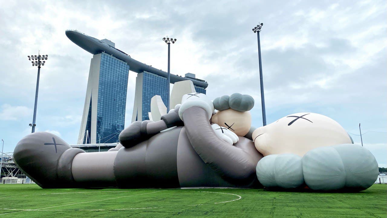 KAWS HOLIDAY SINGAPORE