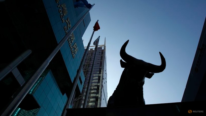 Chinese tech manufacturers rush to list in Hong Kong, seeking nearly $6 billion