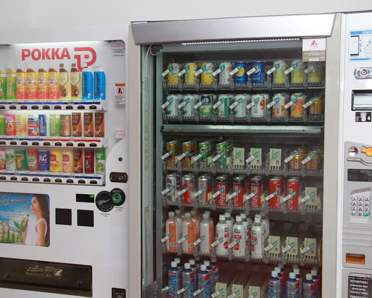 How can measures against high-sugar drinks curb diabetes and obesity?