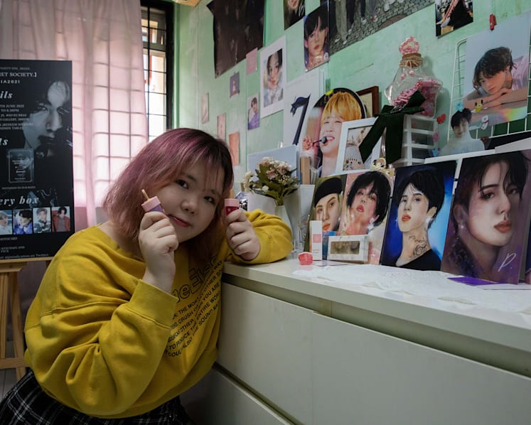 BTS super fan finds fame writing fanfiction about K-pop group, uses earnings to start business
