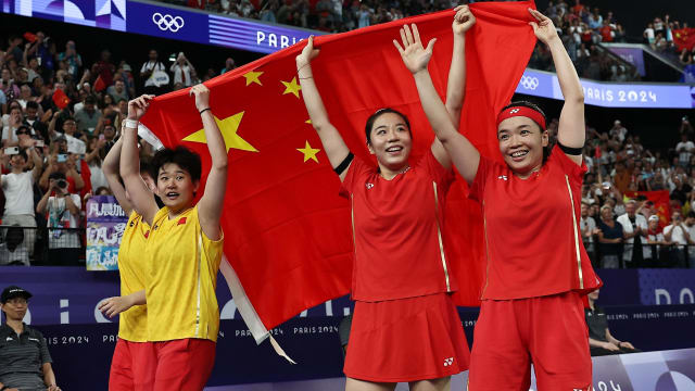 羽毛球女双决赛中国内战 凡晨力挫同袍终摘金