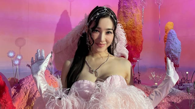 少女时代Tiffany将来新出席美妆品牌活动