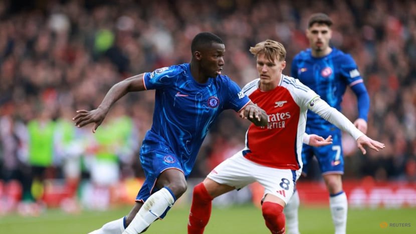Arsenal keep alive faint title hopes with 1-0 win over Chelsea