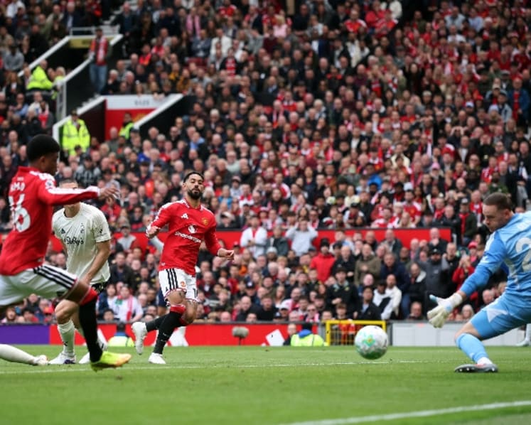 Fernandes equals league assist record in United's 3-2 win over Forest